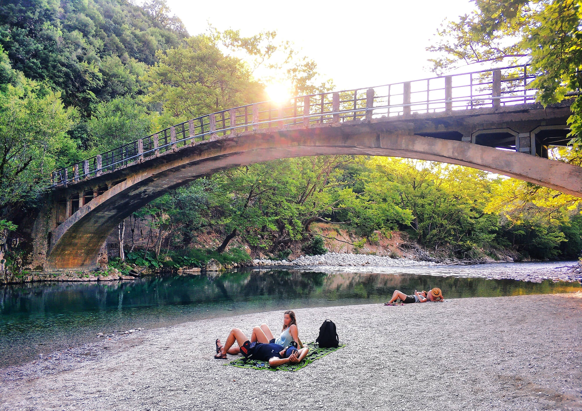 Επιλέγουν τα ποτάμια για να… δροσιστούν