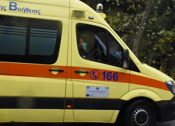 sto nosokomeio o 18xronos