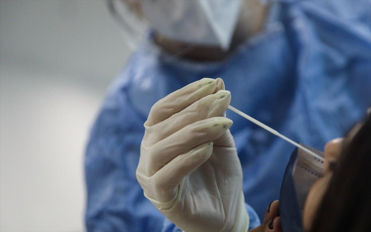 Rapid Tests : Αλλάζει το ωράριο δειγματοληψίας έξω από την περιφέρεια