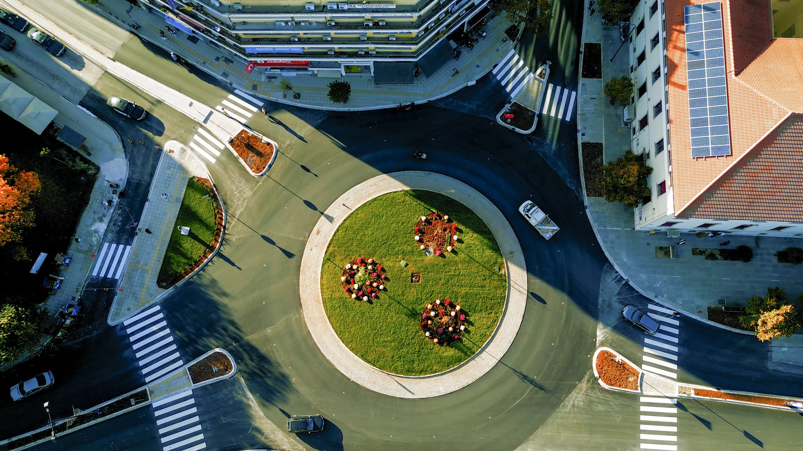 Ολοκληρώθηκε ο κυκλικός κόμβος στο κέντρο