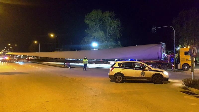 Βραδυπορία στην Εγνατία λόγω ανεμογεννητριών!