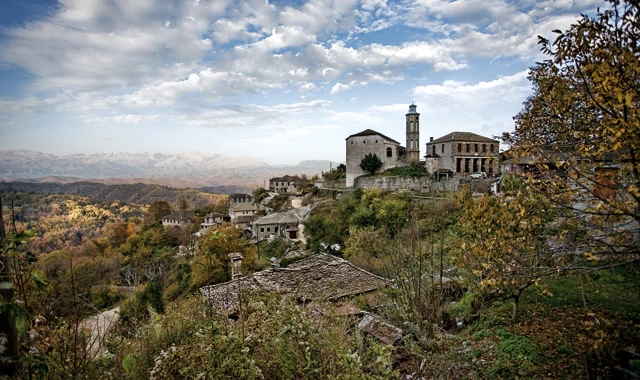 Booking: Αποθεώνεται … η Ήπειρος
